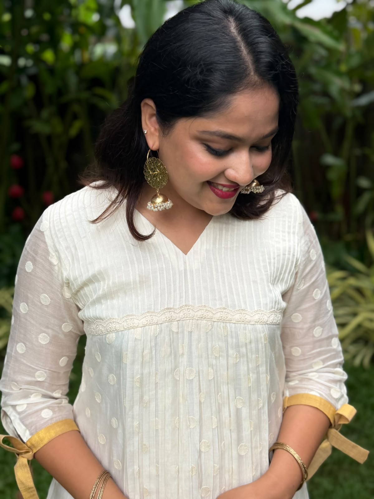 Malar Pearl