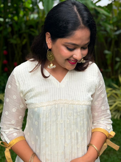 Malar Pearl